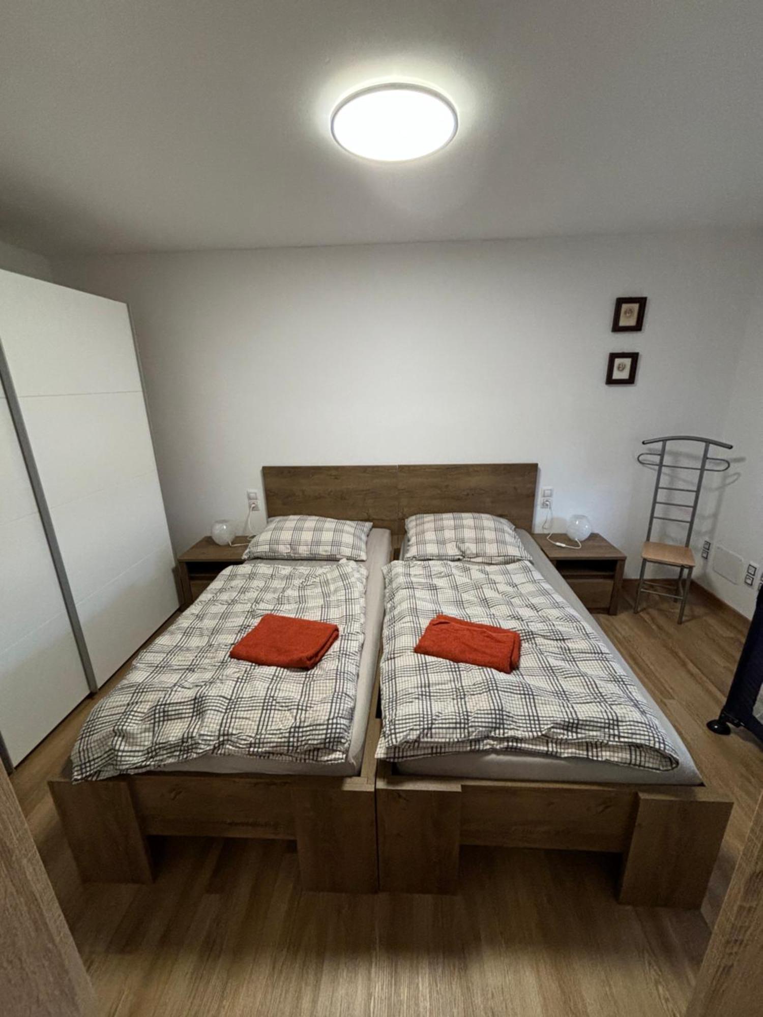 Apartman Pod Kostelem Strazov ภายนอก รูปภาพ